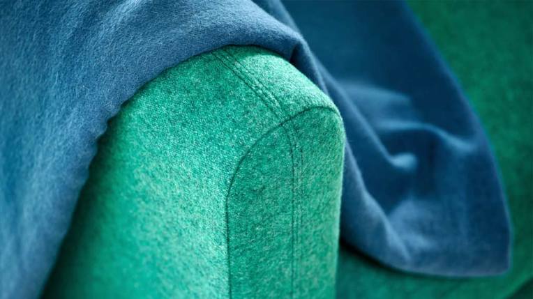 tone-sofa-stine-prang