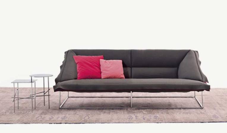 Volant-sofa-patricia-urquiola-moroso